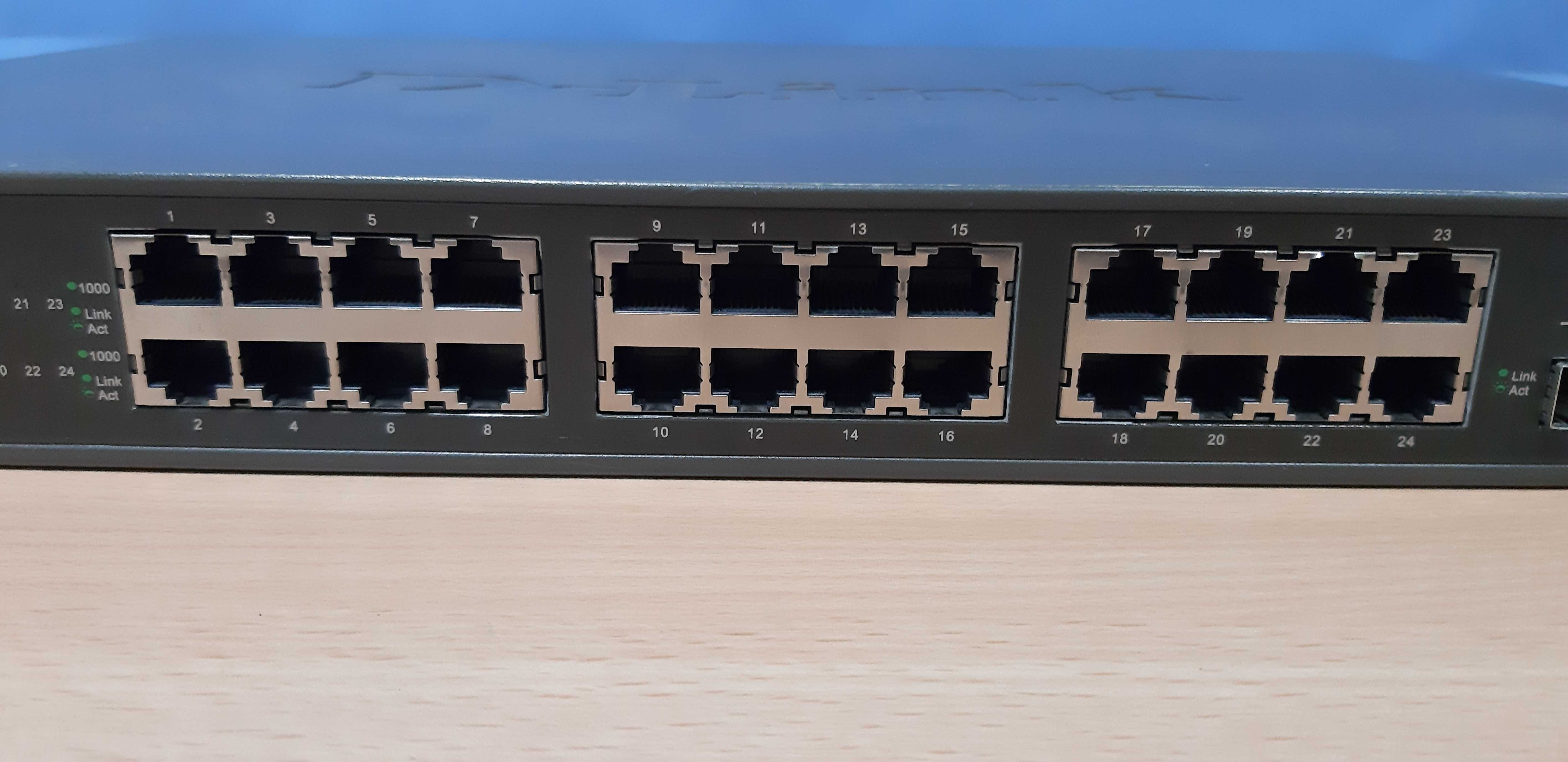 Switch D-Link DGS-3024 Gigabit Switch