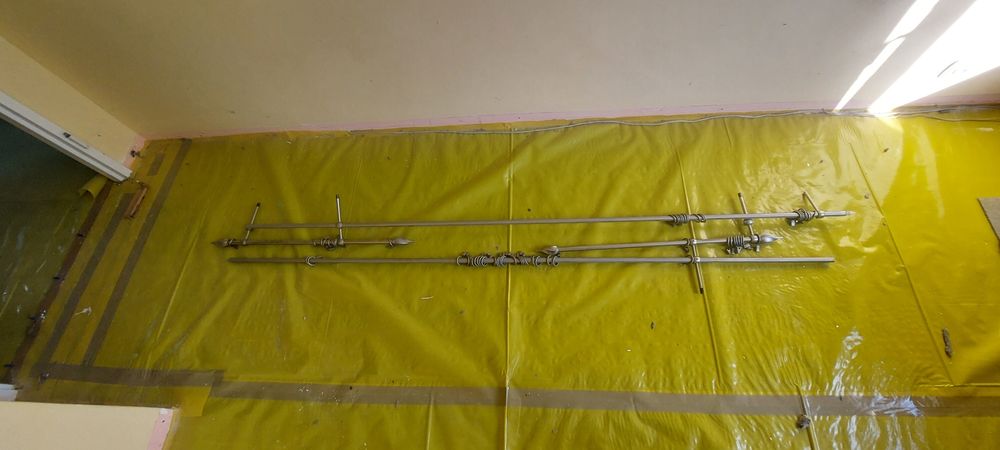 Karnisz z żabkami 4,70