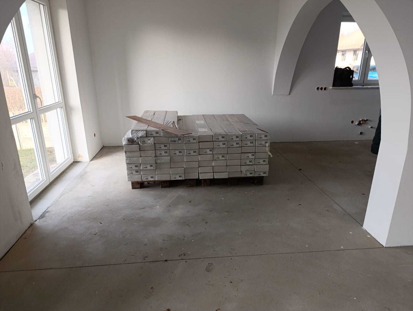 Panele podlłogowe- 160 m2