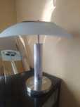 Lampa italux, biurowa idealna na komodę. Bardzo elegancka, zadbana.