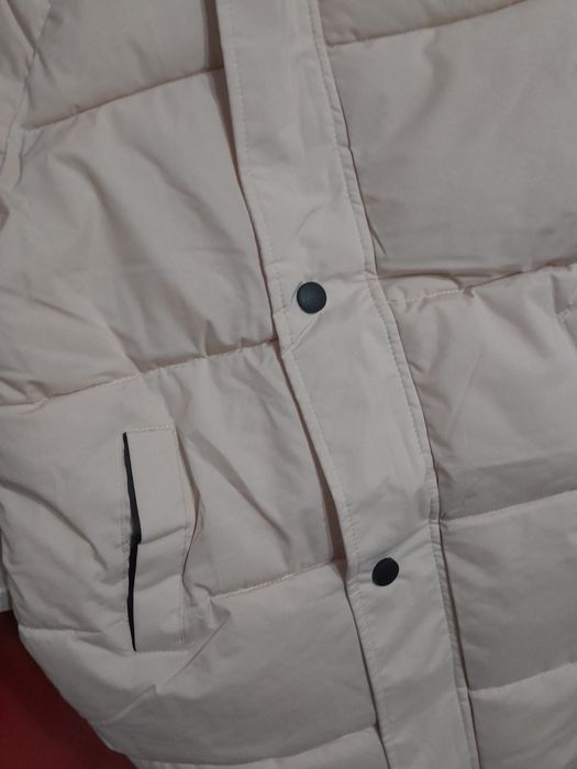 Куртка нова для дівчинки