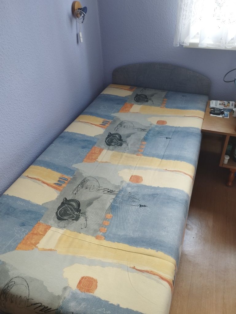 Tapczan do spania