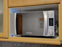 Microondas Candy CMW200 S