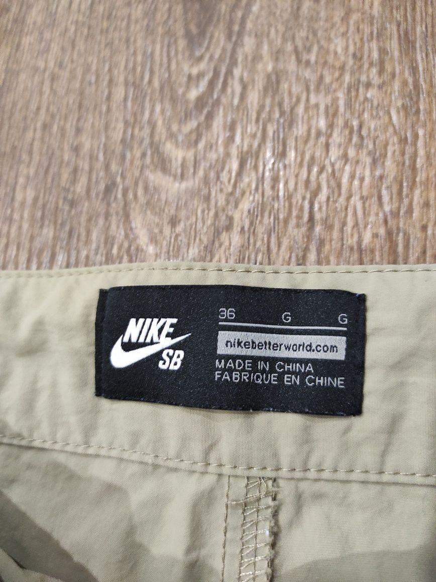 XL Nike SB оригінальні чоловічі нейлонові шорти