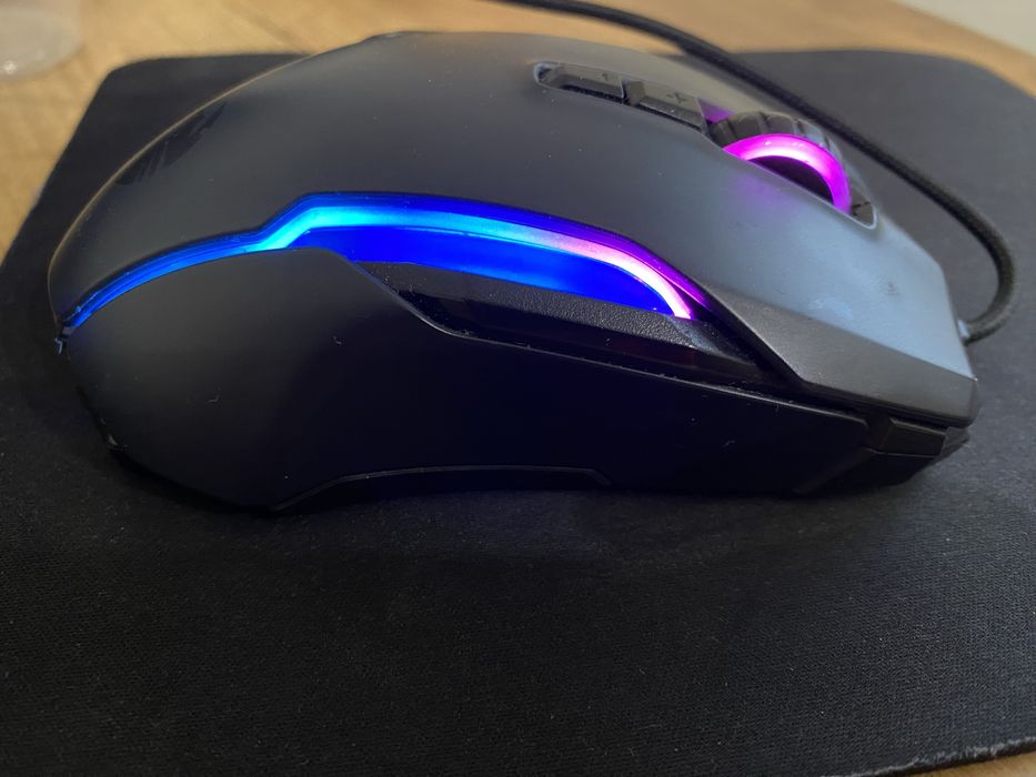 Roccat kone aimo
