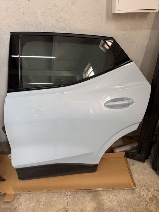 Двери Chevrolet Bolt EUV 2023 цвет 621G