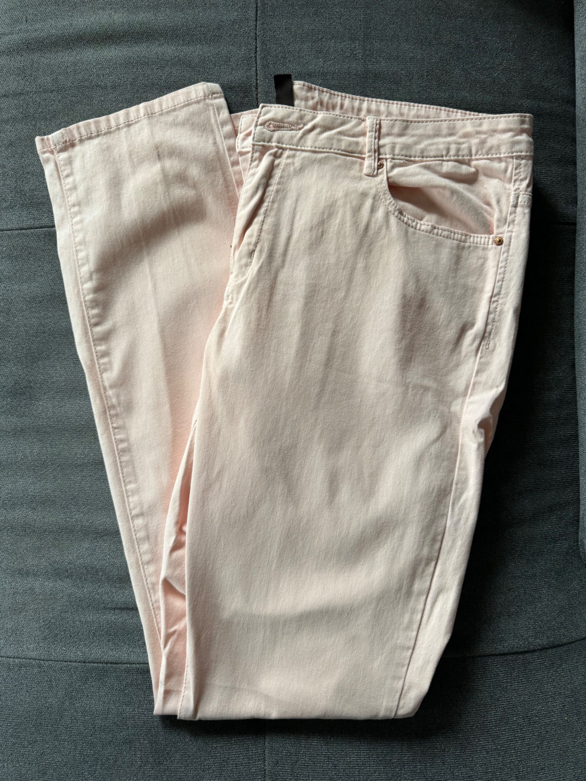Brzoskwiniowe spodnie JBC