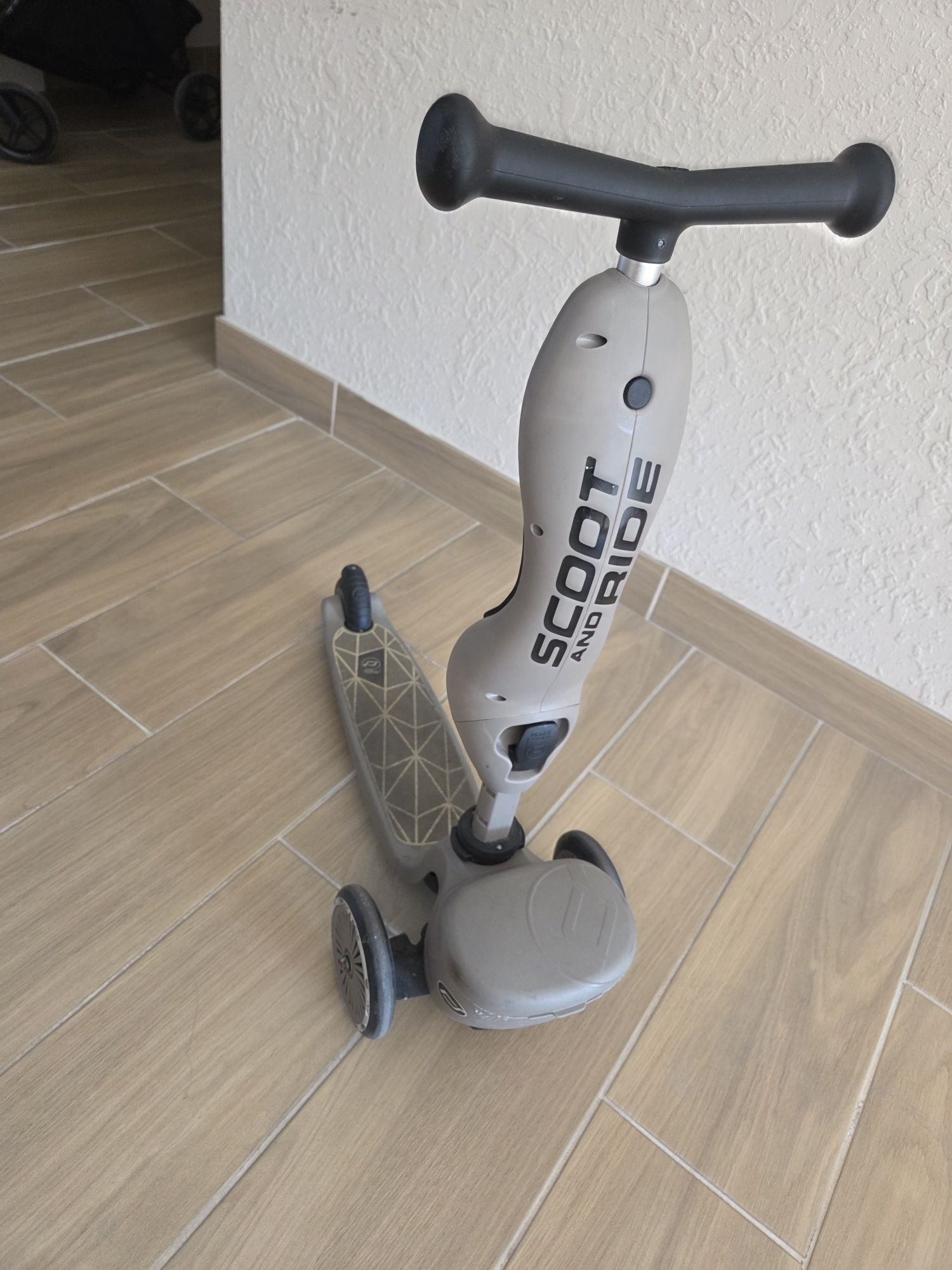 Cамокат беговел Scoot and Ride 2 в 1
