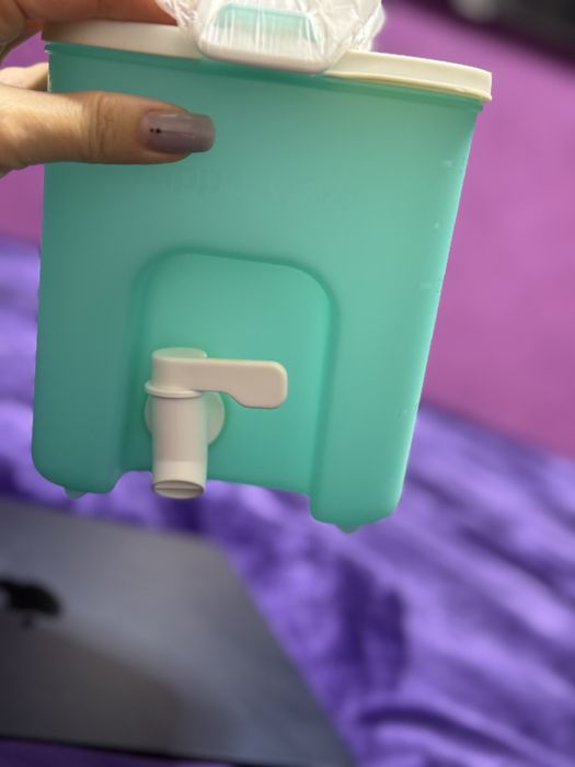 Контейнер Водолей 3.1 л с ручкой бирюзовый Tupperware
