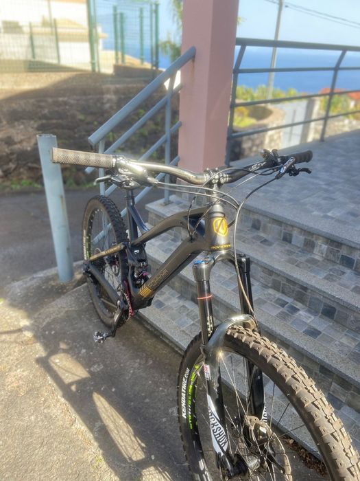 Mondraker Foxy R Full carbono