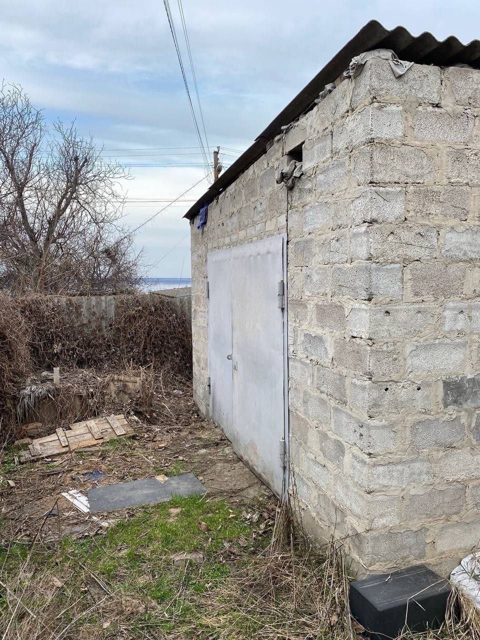 Продається просторий будинок із великою ділянкою в Дніпровське (КПК)