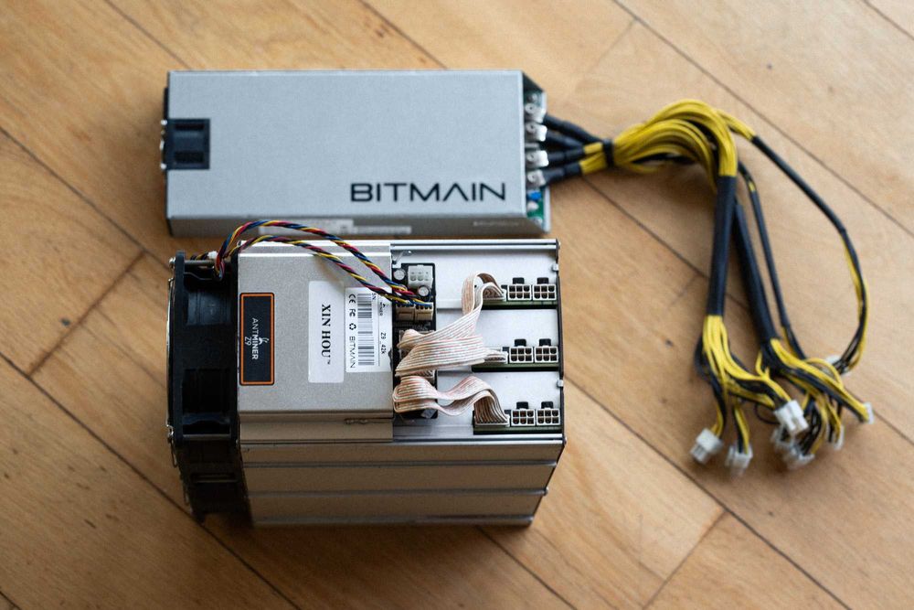 Antminer Z9 + oryginalny zasilacz Bitmain – stan BDB, gotowy do pracy