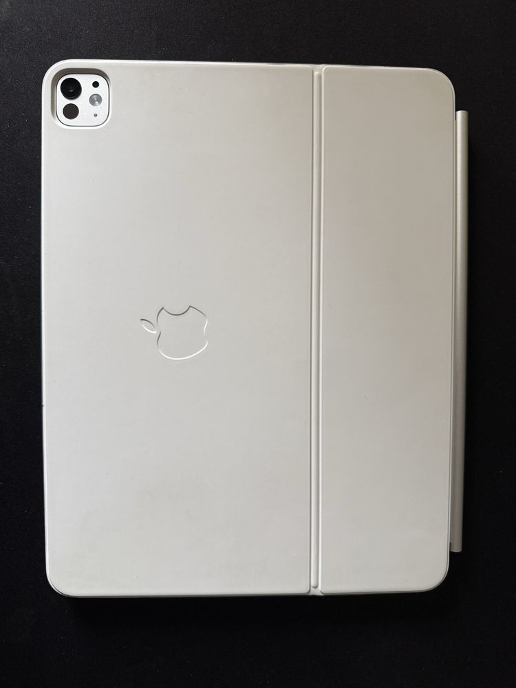 Magic Keyboard iPad Pro 13 (M4)