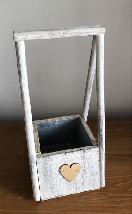 Dekoracja ogrodowa/Osłonka kwiatowa