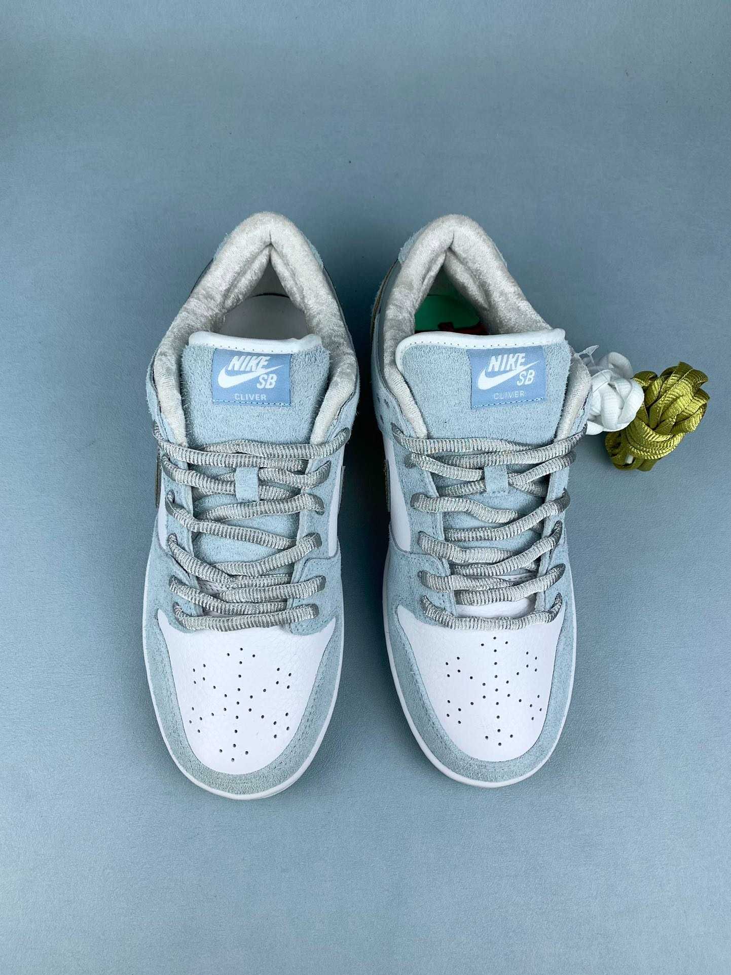 Sean Cliver x NK SB Dunk Low R.42