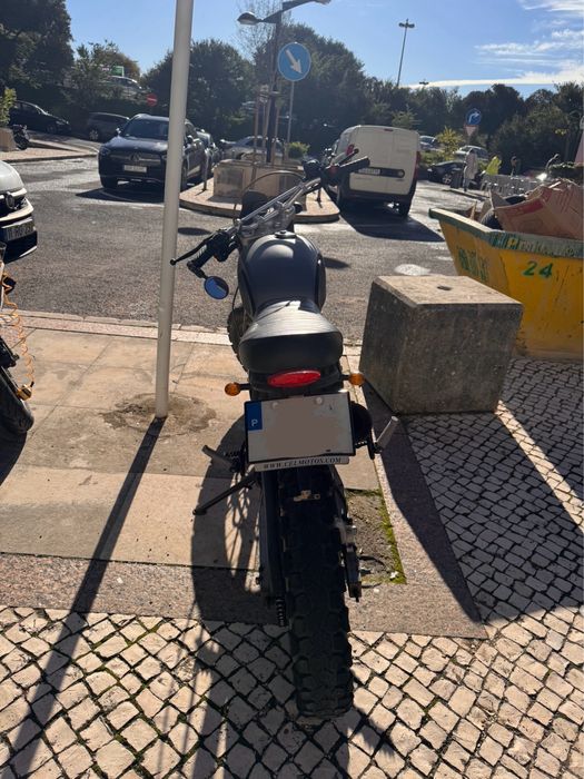 Moto Bullit Hero 125