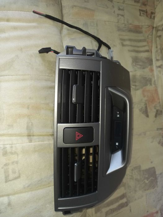 Воздуховод , часами . Тойота Королла 2008г