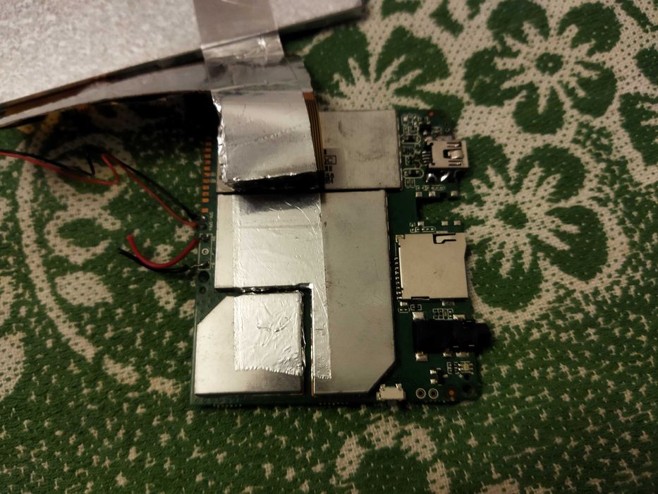 GPS навигатор 7дюймов(запчасти).