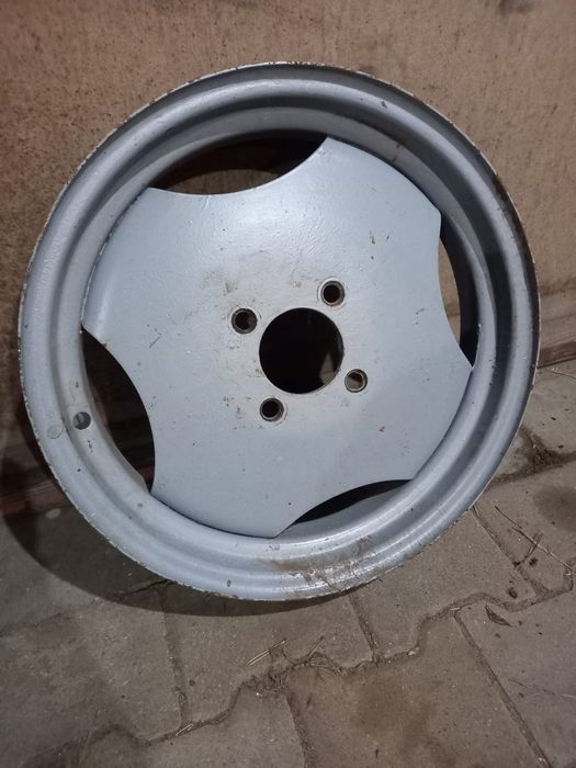 Felga przód Ursus C4011 C340