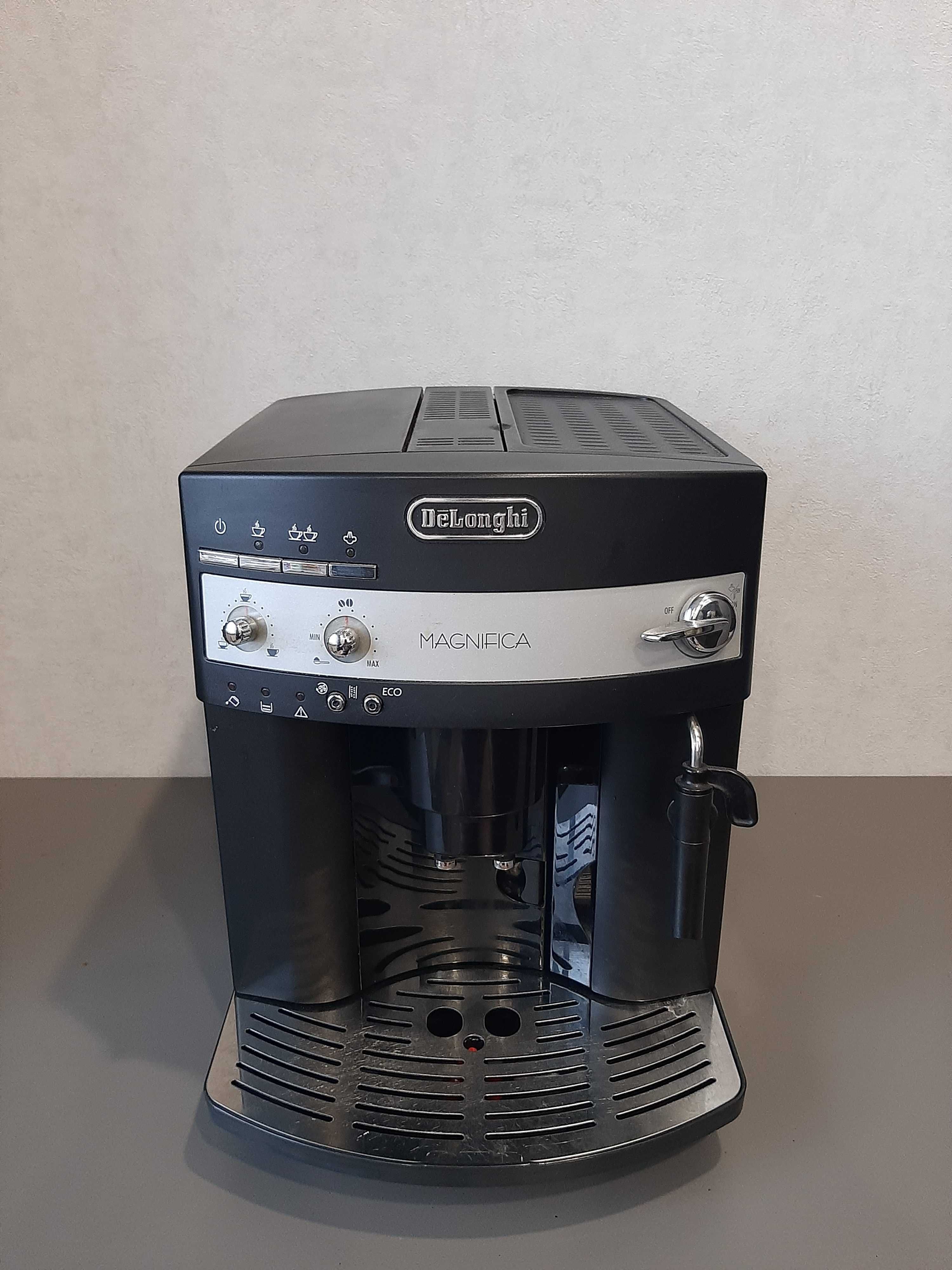 Продам кофеварку DeLonghi Magnifica