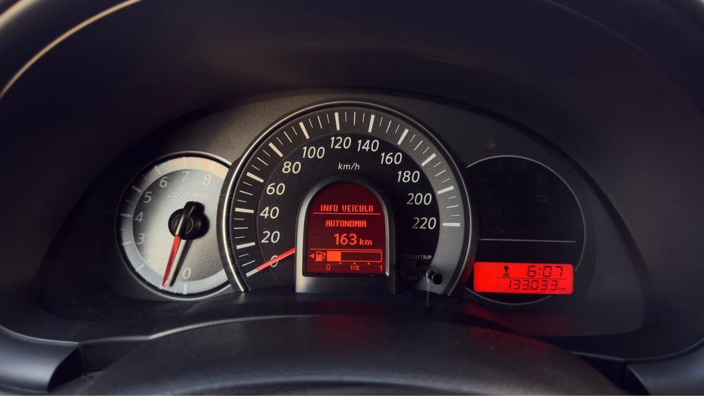 Nissan Micra N-Tec 1.2 gasolina (80 cv) de 12/2016.