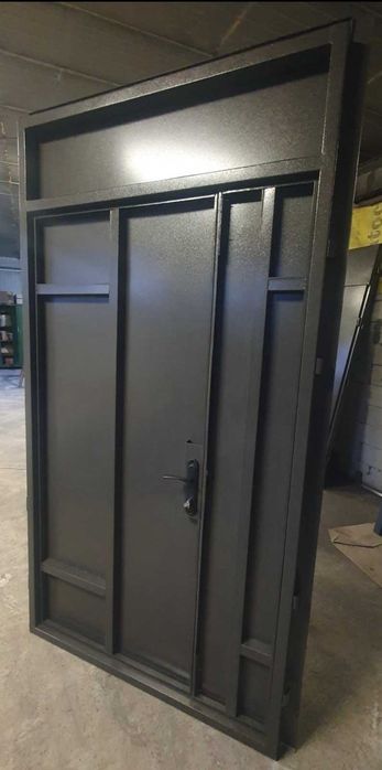 Складська програма металевих дверей для різних будівель