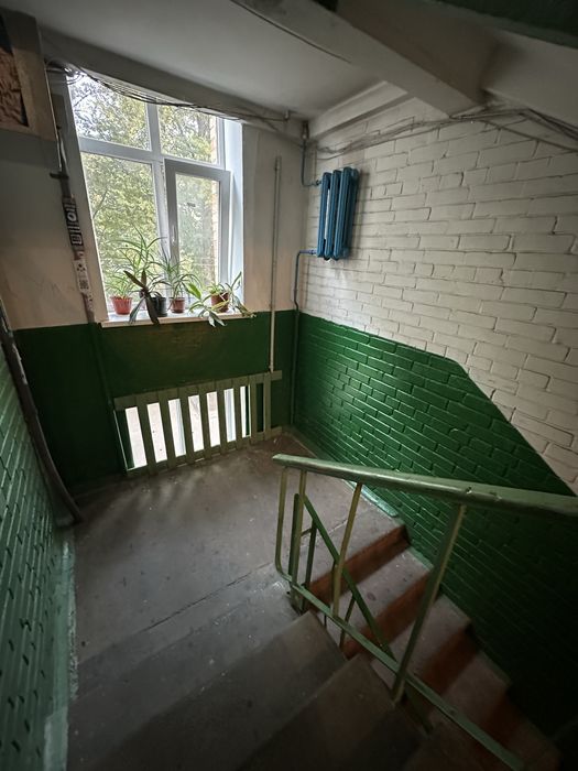 Без %. Продаж 2к. квартири вул. Салютна, метро Нивки
