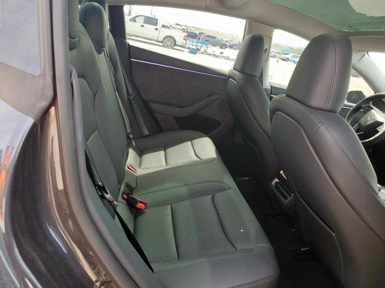 tesla model 3  2024