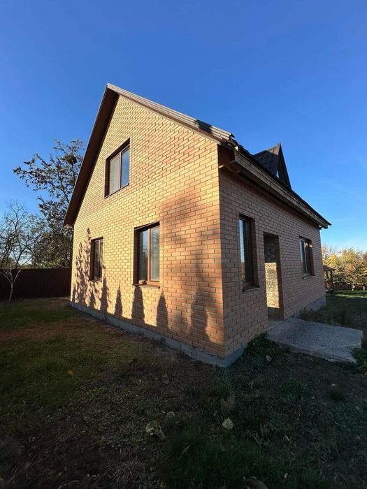 Тарасівка. Продаж будинку з виходом до водосховища