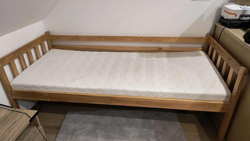 Łóżko piętrowe plus materac 80x190
