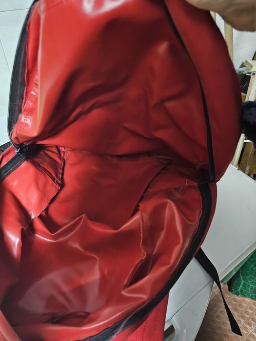Mochila vermelha