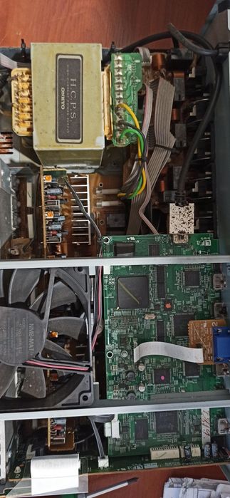 Ресивер Onkyo TX-SR608 на деталі