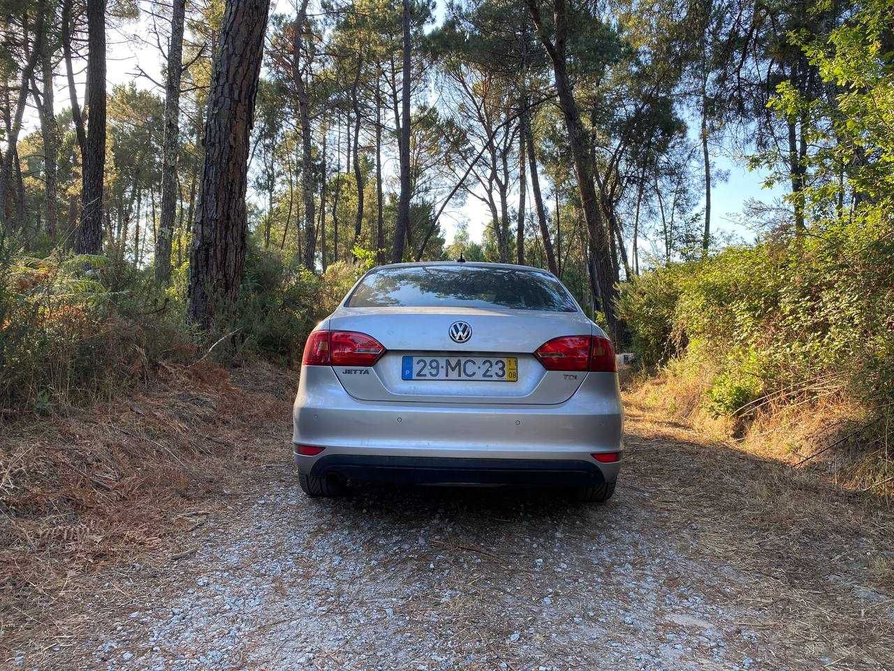 Volkswagen Jetta TDI 1.6 Highline caixa automática DSG