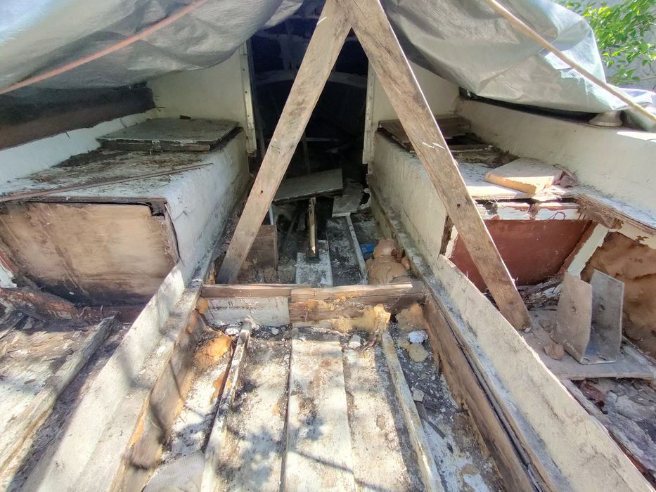 Łódka wędkarska kabinowa