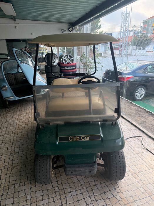 Carrinho de golfe