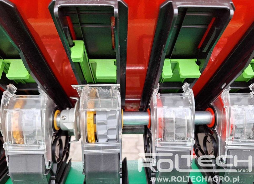 Siewnik Zbożowy 3m AGRO-MASZ SR301 Stopkowy Talerzowy SN301 Model 2025