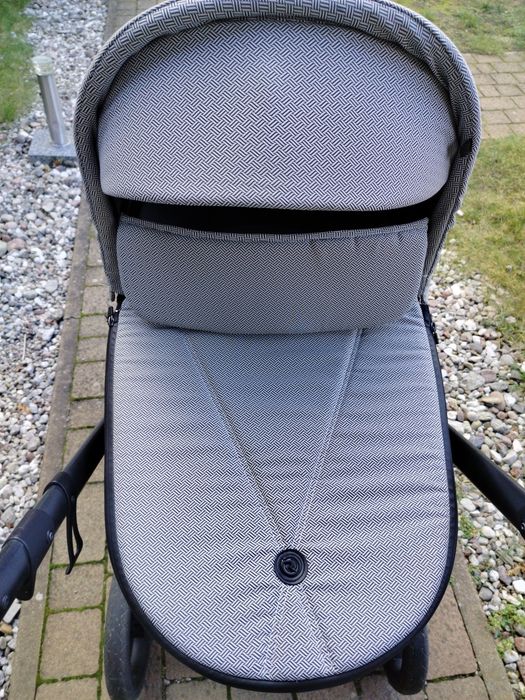 Sprzedam wózek 3w1 Roan Bass Next Soft z bazą ISOFIX
