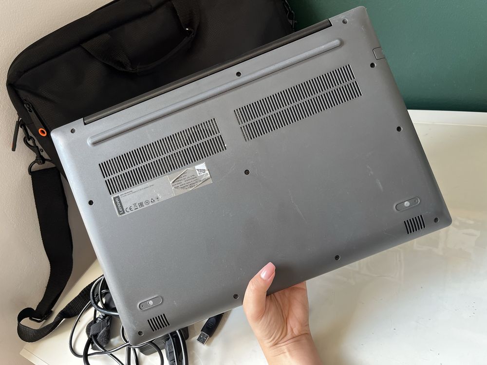 laptop lenovo ideapad 330 intel core i5 8th gen 16RAM