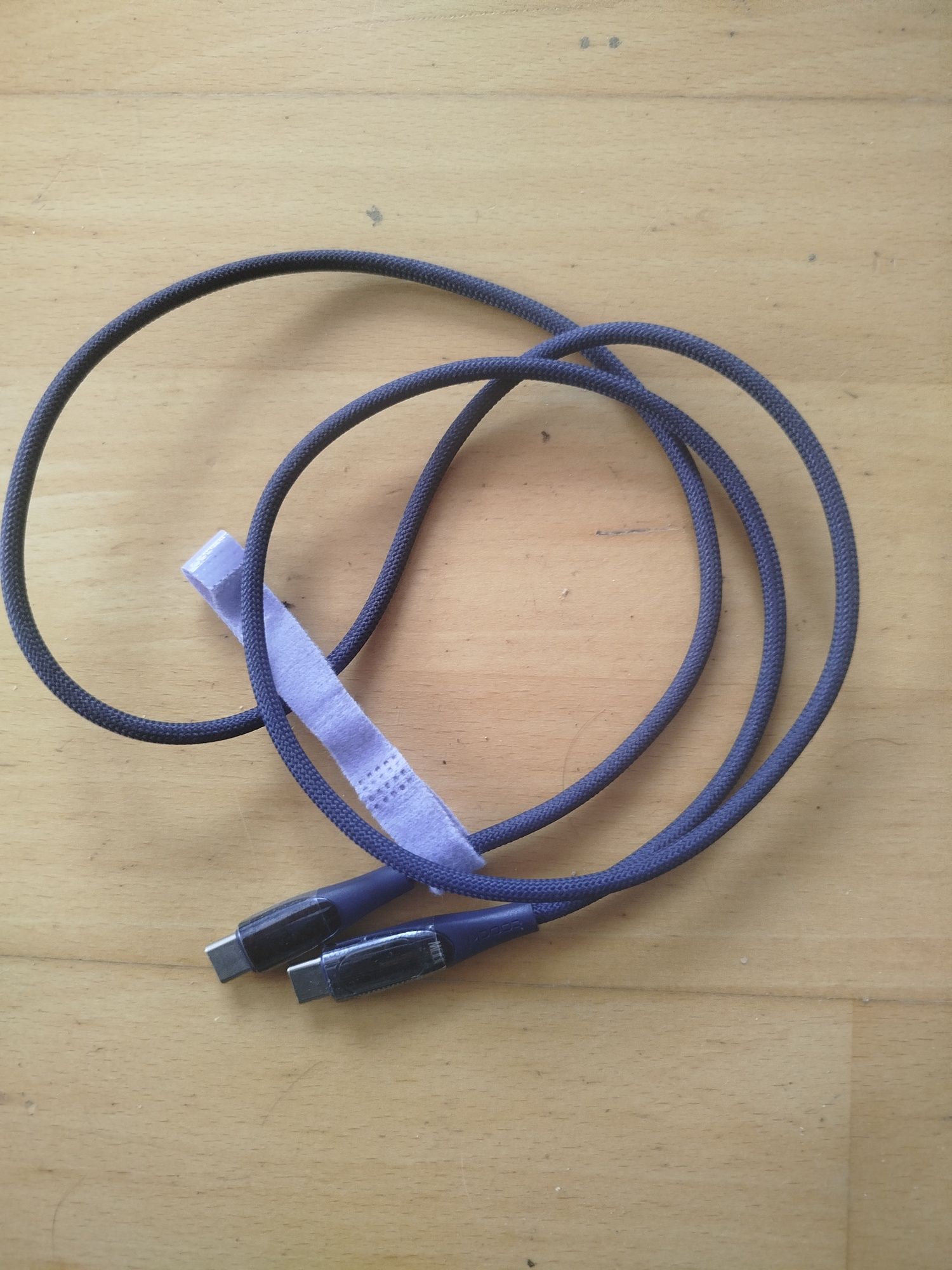 Шнур зарядки usb-c  на usb-c