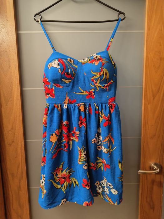 Sukienka krótka w kwiatki new look