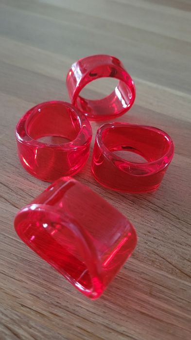 Pierścienie Obrączki do serwetek Serwetniki 4szt. Czerwone