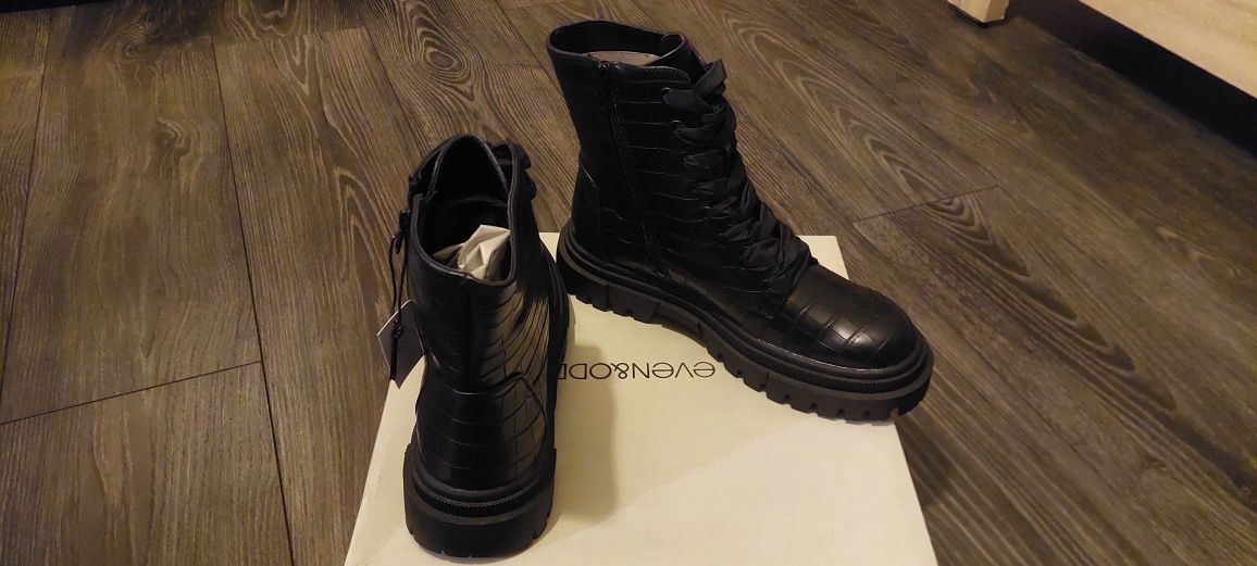 Nowe buty zimowe botki Even&Odd 39
