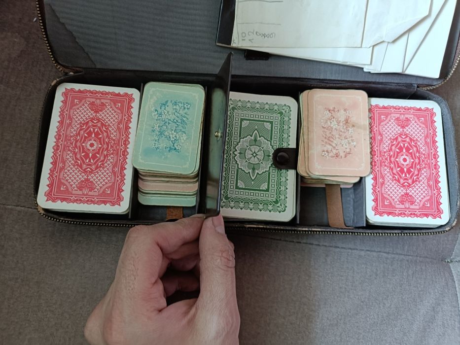 Karty do gry PRL poker DDR zestaw stare karty kolekcjonerskie
