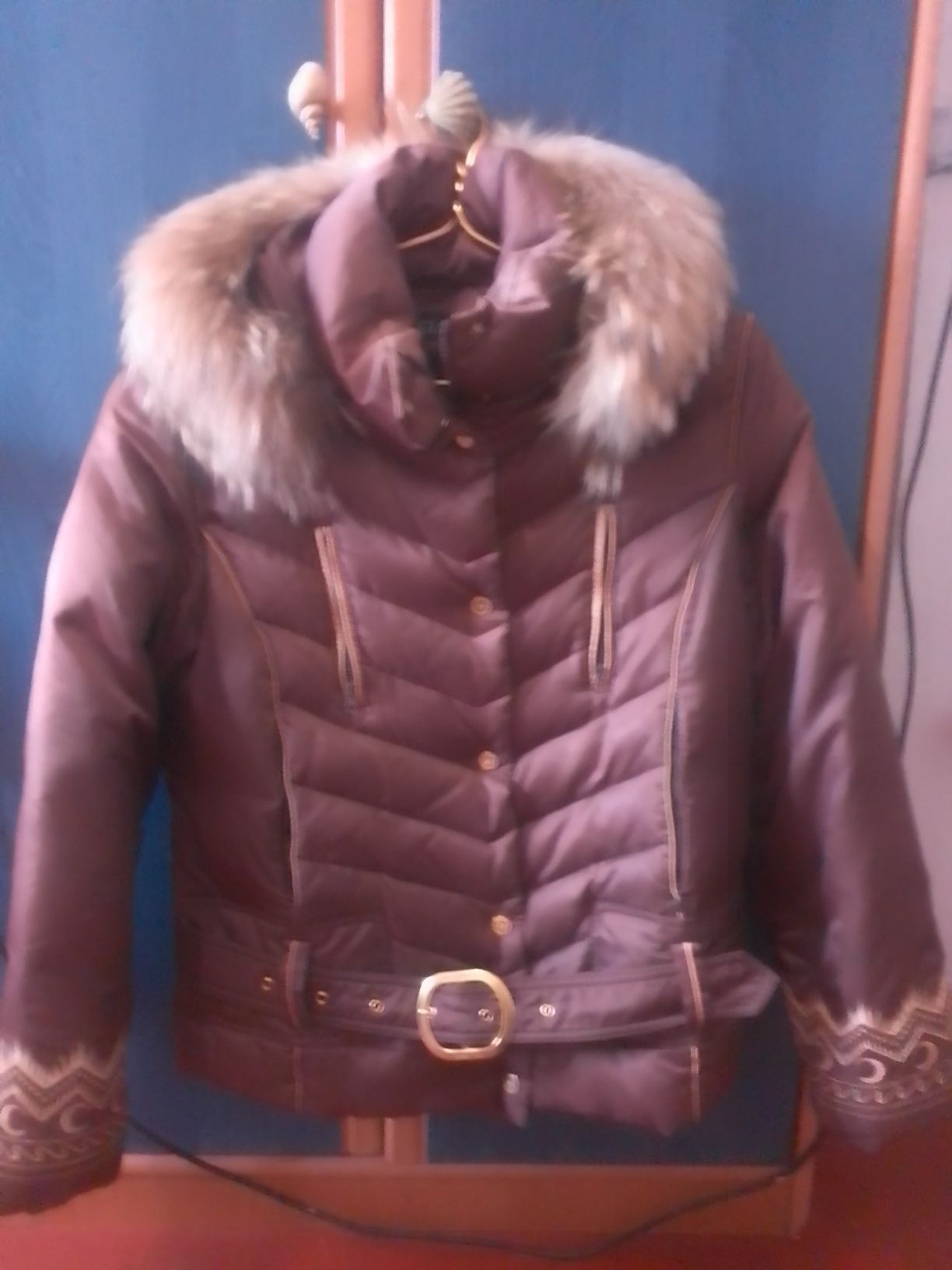 Курточка зимняя на синтепоне
