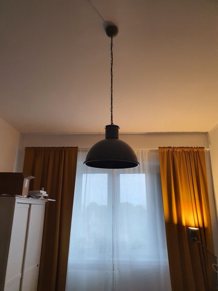 Lampa sufitowa szara metalowa