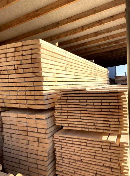 Купити брус та дошку з дерева 1-го сорту – вигідно