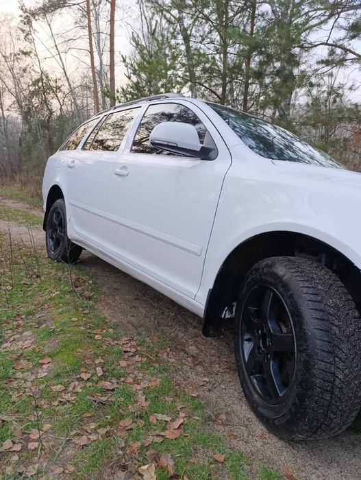 Skoda A5 2011 4х4 2,0 TDI