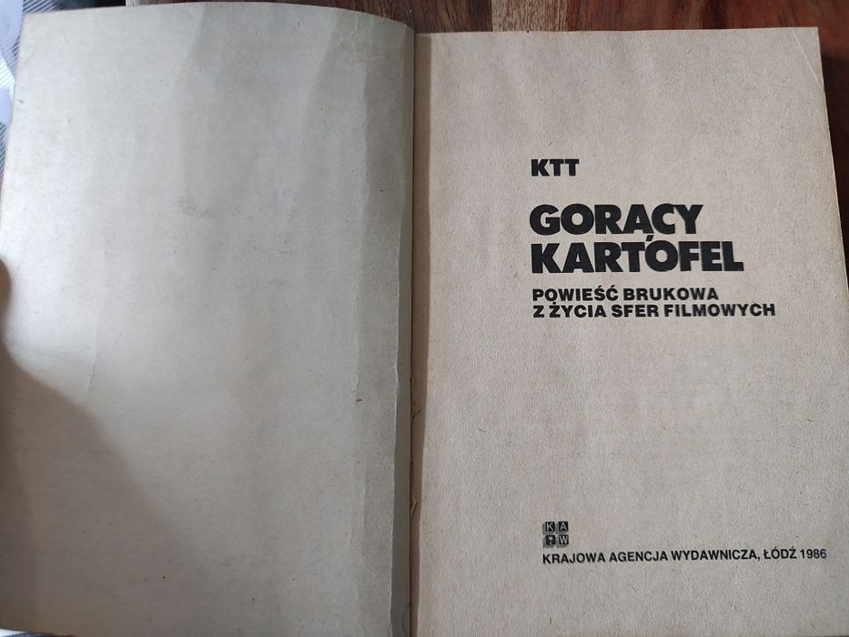 Gorący kartofel KTT, powieść brukowa z życia sfer filmowych