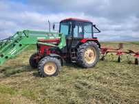 MTZ 82 ciagnik rolniczy z ładowaczem odrazu do pracy