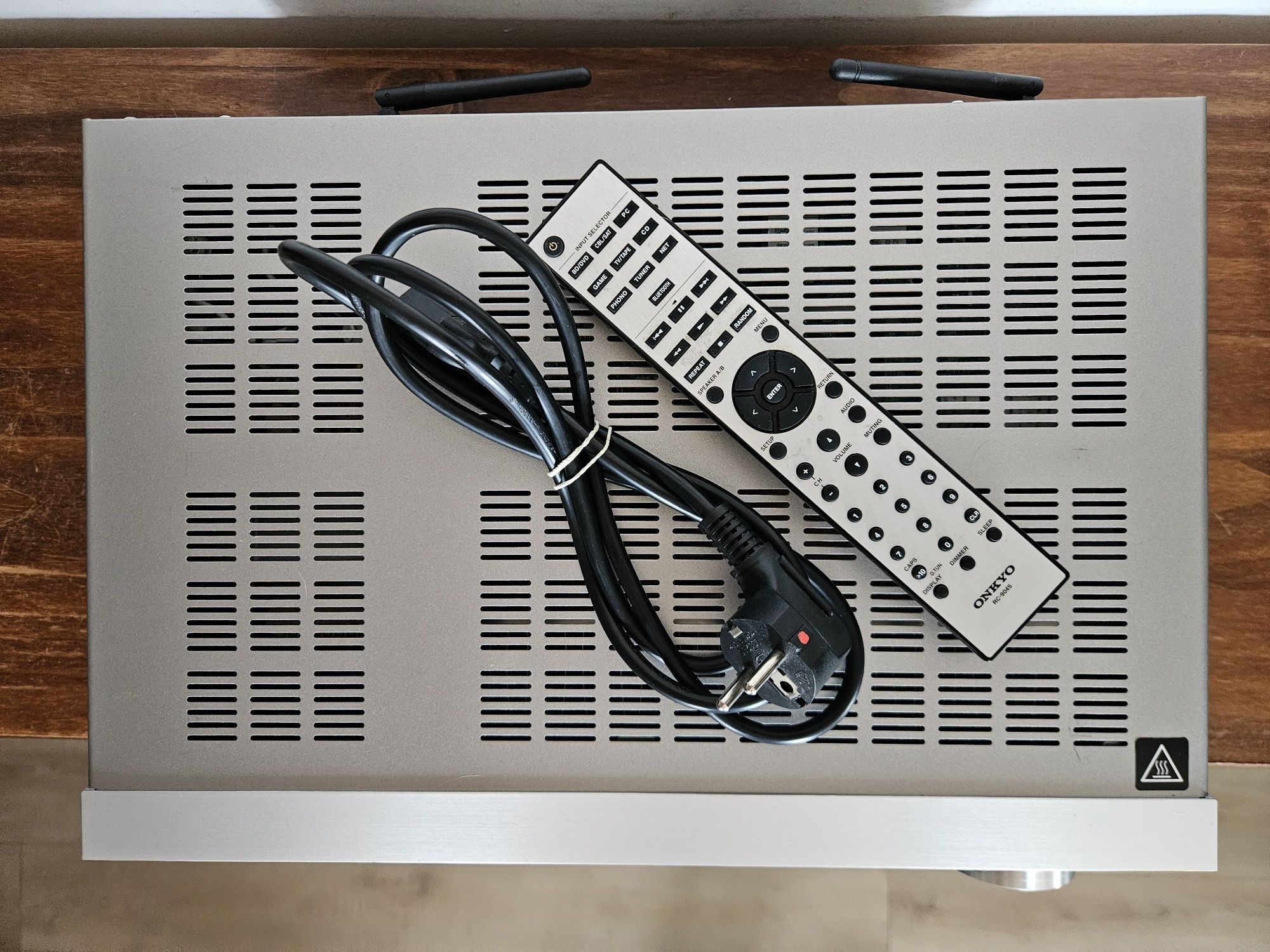 Amplituner sieciowy ONKYO TX-8270, Spotify, Tidal, TuneIn